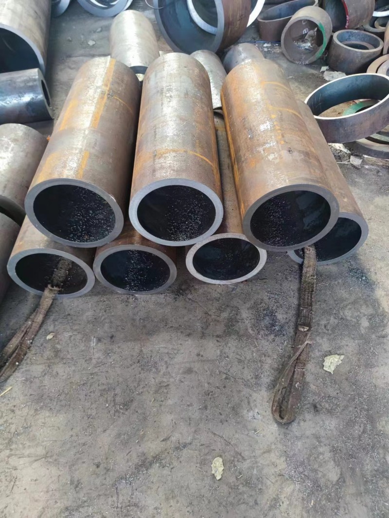 光泽光泽光泽12Cr1MovG无缝钢管切割
